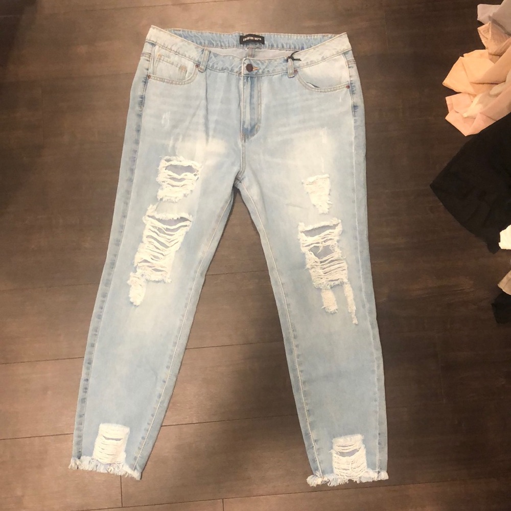 Fashionnova Denim Distressed Jeans Size 13